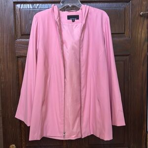Jones New York pink raincoat with hood